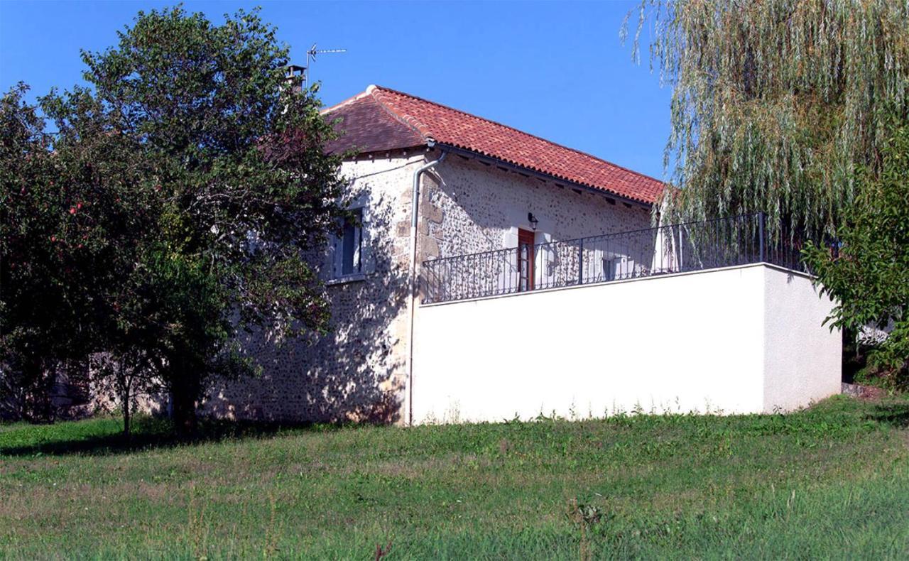Gîtes de Pouzelande Sanilhac  Buitenkant foto